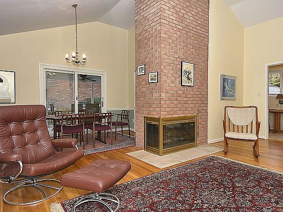 5th image of 6024 Southport Dr