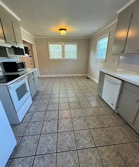 1320 Poplar Ave — Photo 18