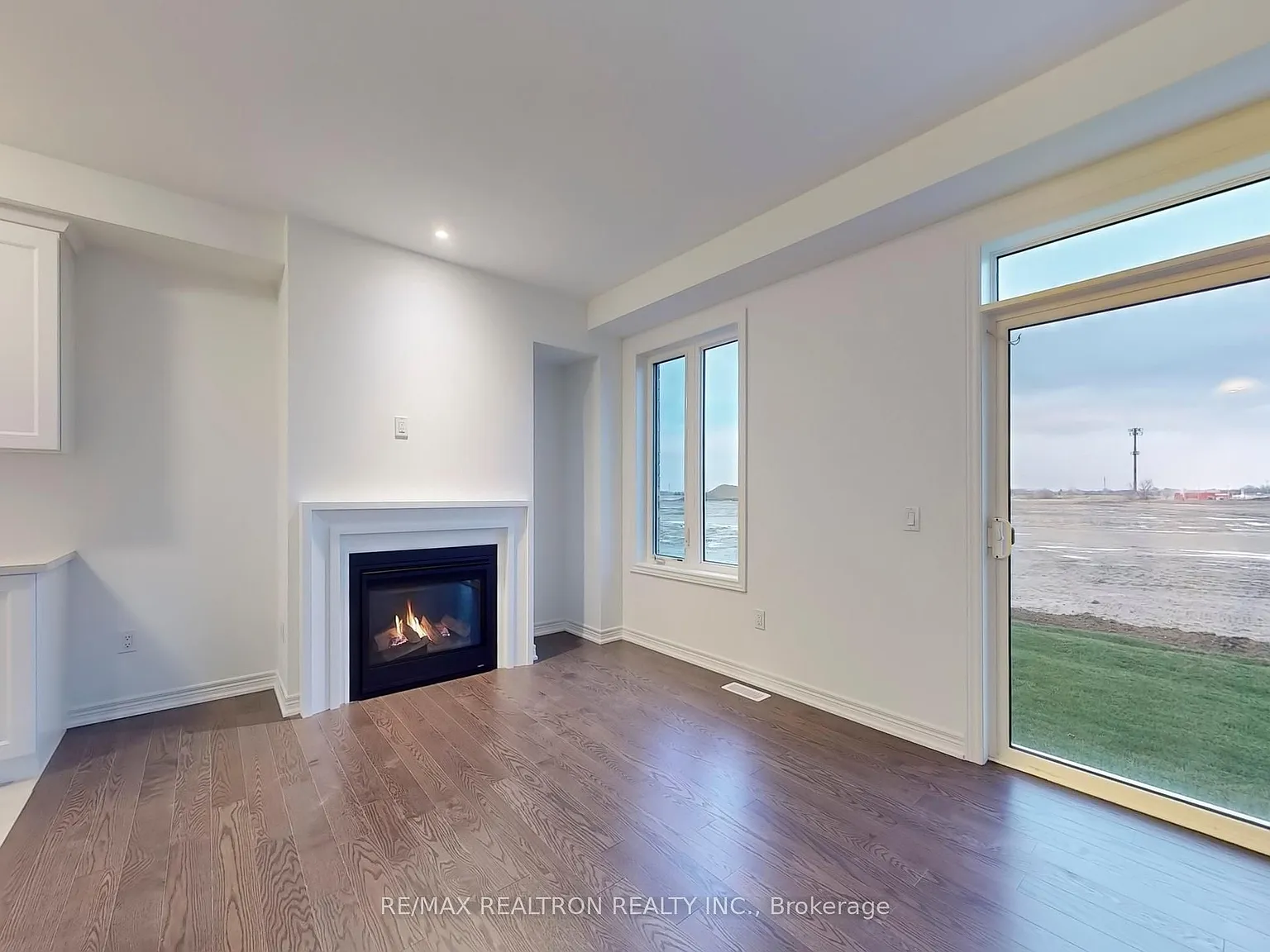 3 bed, $2,900 — Photo 4