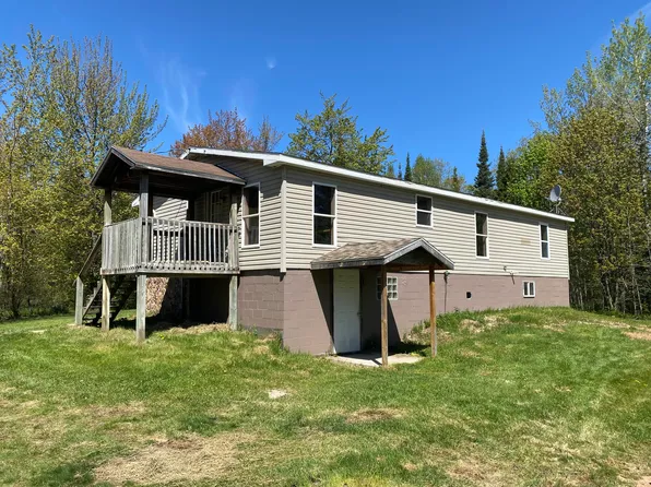 6825 S Homestead Rd, Sault Sainte Marie, MI 49783