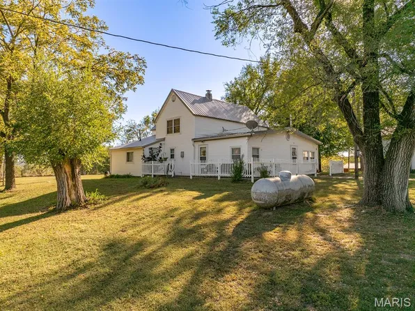 4025 Juedeman Rd, Cuba, MO 65453