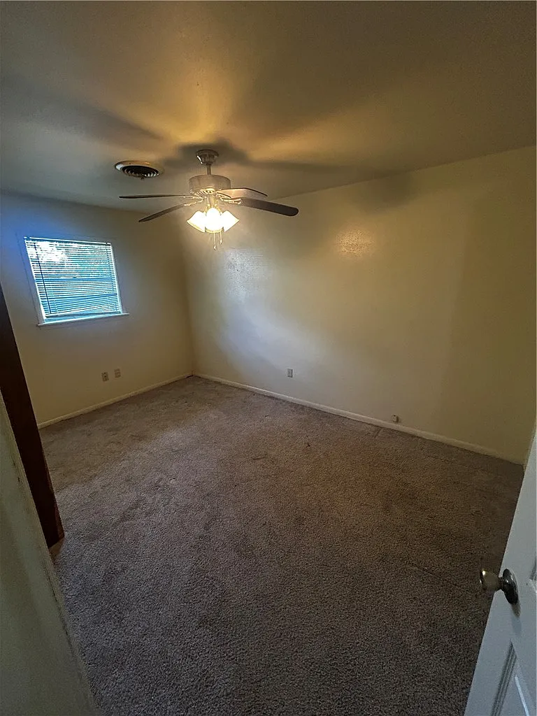 3 bed, 1378 sqft, $1,500 — Photo 4