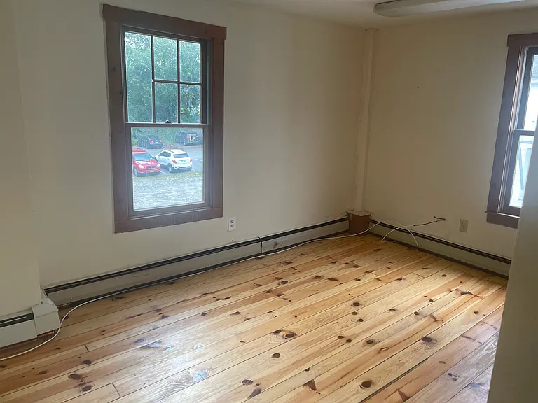 20 Bridge St #5 — Photo 3