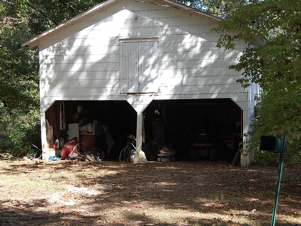 2nd image of 4126 Old Broughton Rd