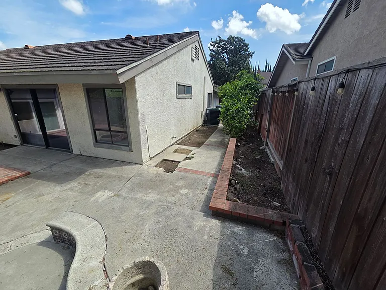 1405 Paseo Manzana — Photo 27