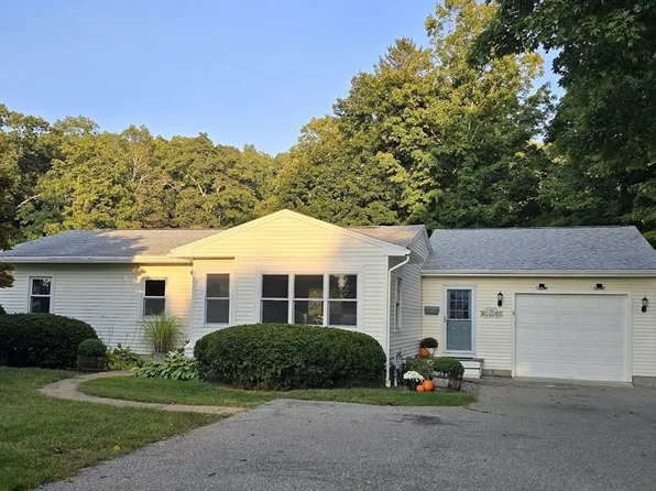 32 Lincoln St, Spencer, MA 01562