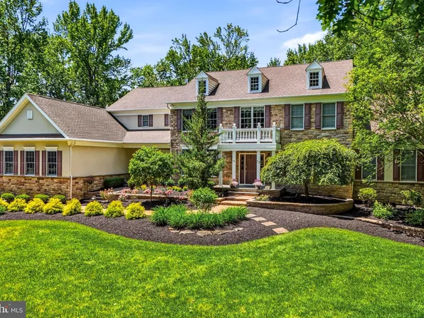 13 Pine Acres Dr, Medford, NJ 08055