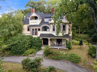 186 Highland Ave, Newton, MA 02465
