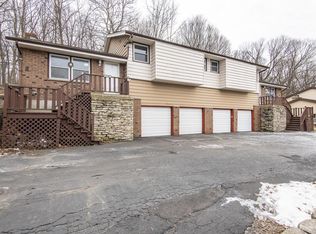 21205 Mary Lynn Dr #21225, Brookfield, WI 53045