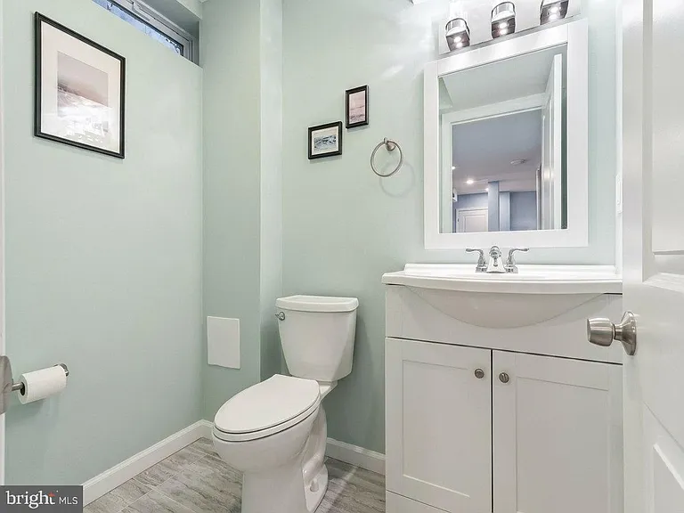 540 Sayre Dr — Photo 14