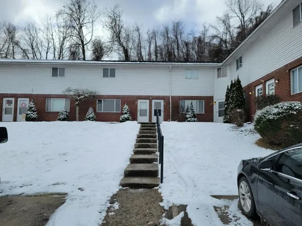 534 Old Monongah Rd #6, Fairmont, WV 26554