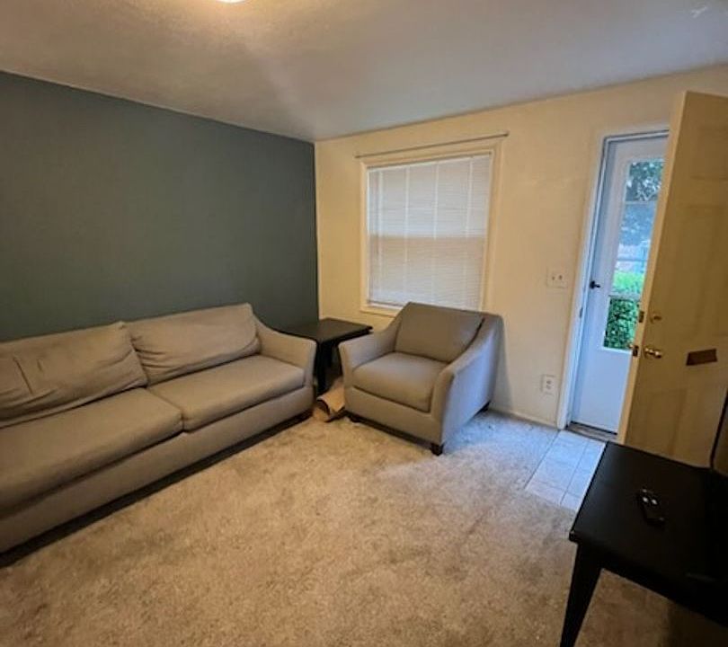 1st image of 309 N Tacoma Ave #4