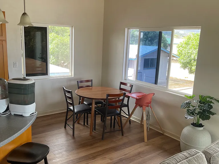 480 Onehee Ave — Photo 2