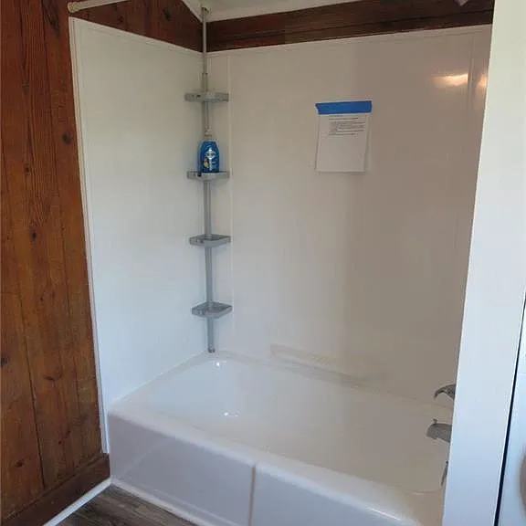 409 Hobart Ave #C — Photo 11