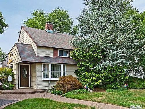 2nd image of 39 Hook Ln