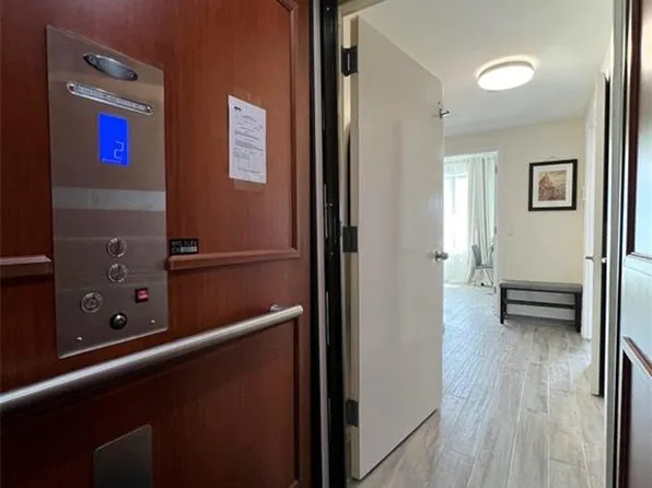 407 Ocean View Avenue image 7 of 28