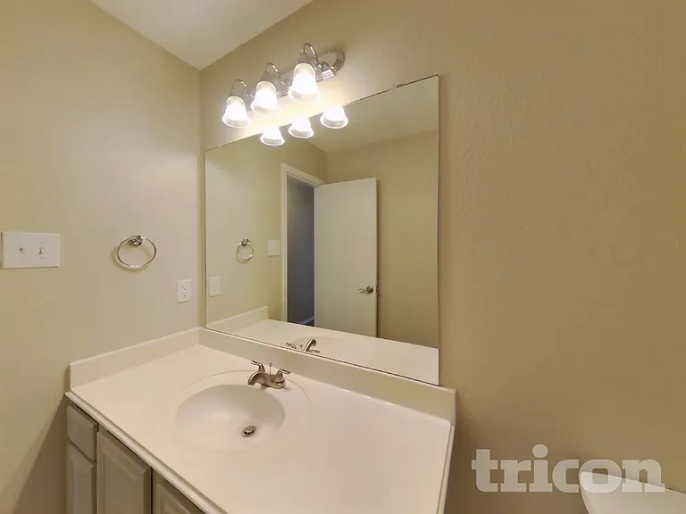 309 Pecos Dr — Photo 14