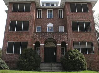 2402 Avenham Ave SW #1, Roanoke, VA 24014