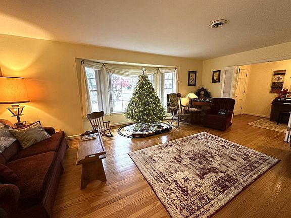 5th image of 1411 Mitchell Rd NW