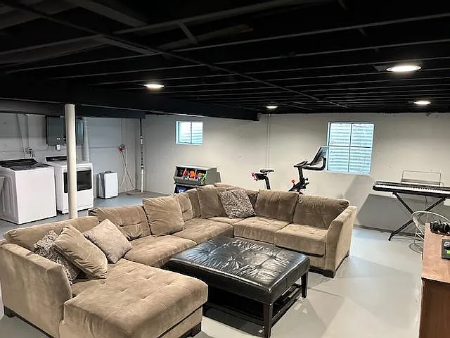 1213 Brook Ln — Photo 15