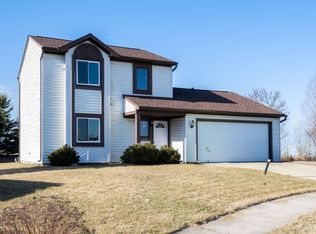 2118 Hacienda Dr, Kendallville, IN