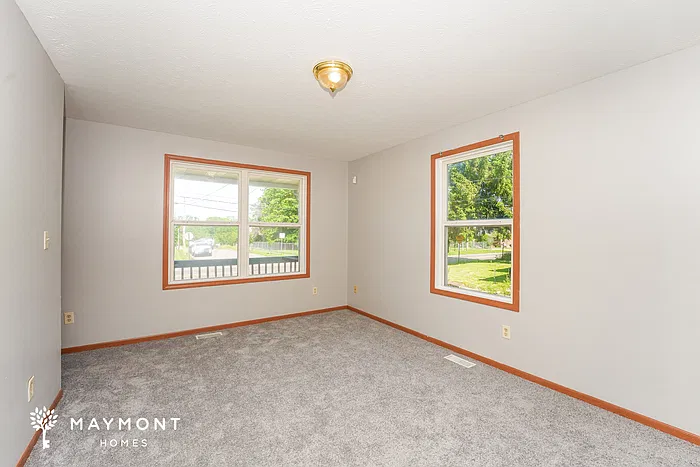 1305 Superior Ave — Photo 6