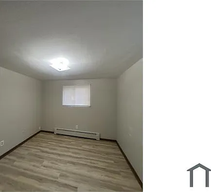 1630 Marion St — Photo 8