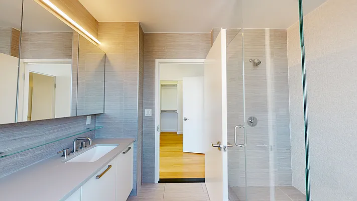 Rented by Bond New York | media 48