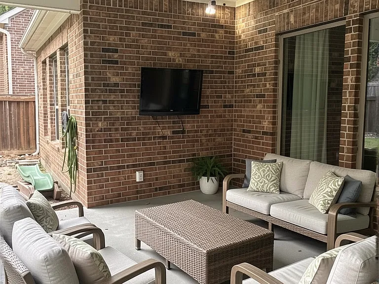 27159 Allenby Park Dr — Photo 2