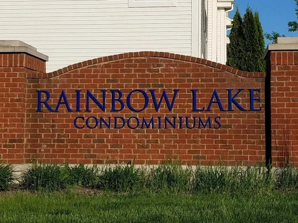 2135 Rainbow Lake LANE #124, West Bend, WI 53090