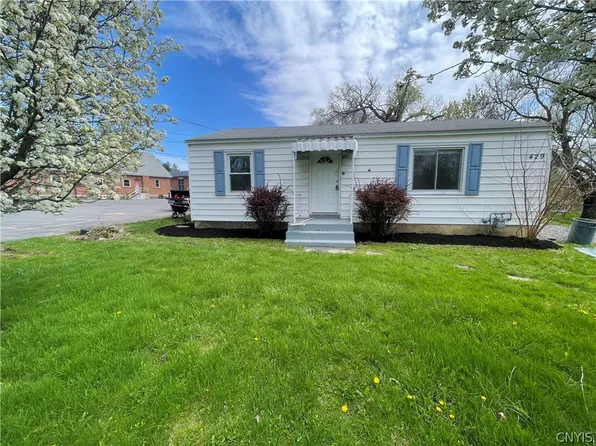 429 Beechwood Ave, Liverpool, NY 13088