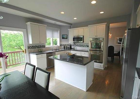 4th image of 5708 Sunny Crest Dr