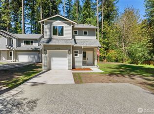 17519 Loop Ln SE, Yelm, WA 98597