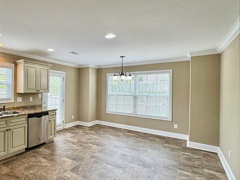 1203 Elsborn Ridge Rd — Photo 12
