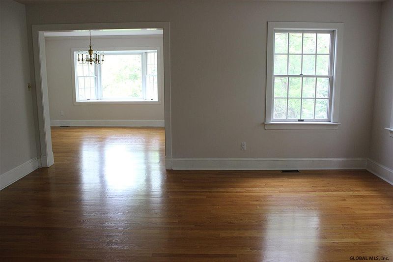 3rd image of 41 WINDHAM HILL Road
