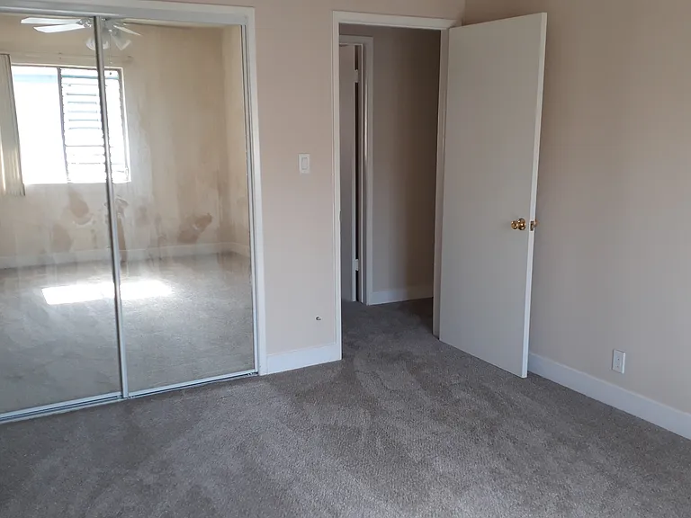 4450 Murietta Ave #14 — Photo 11