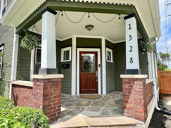 5th image of 1328 Sturm Ave