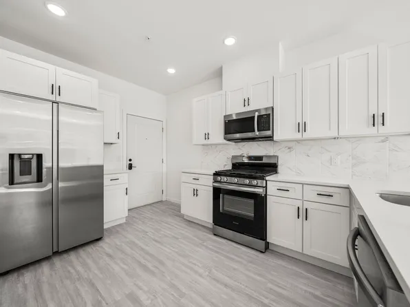 53 E Main St #201, Bergenfield, NJ 07621