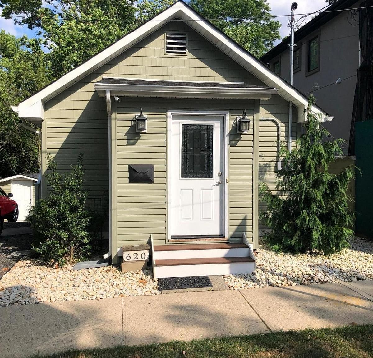 620 Drumgoole Rd E, Staten Island, NY 10312 Zillow