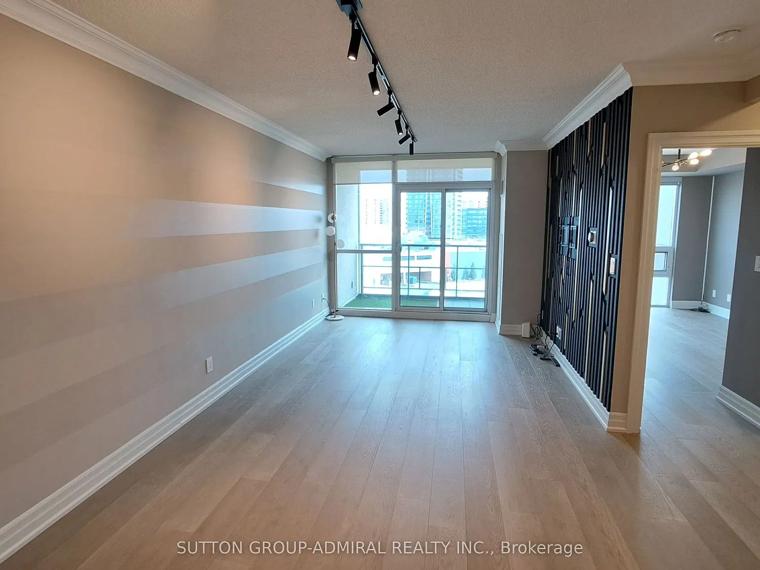 2 bed, $2,700 — Photo 2
