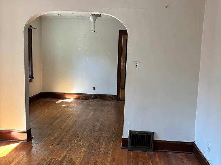 211 Chestnut Blvd #4 — Photo 7