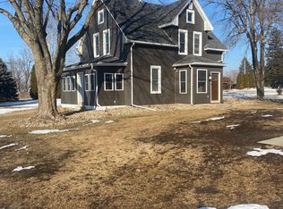 12003 Club Rd, Cedar Rapids, IA 52404