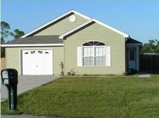 7217 Lake Suzzanne Ln, Panama City, FL 32404
