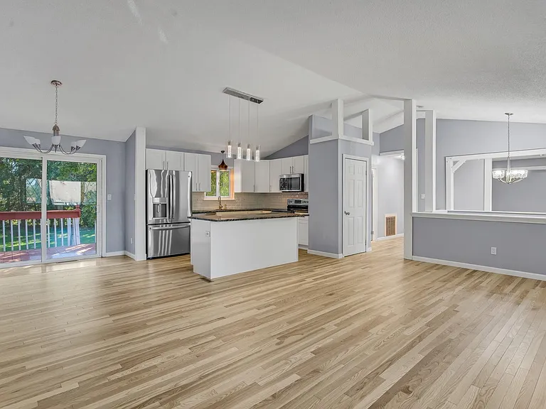 261 Skyline Dr — Photo 25