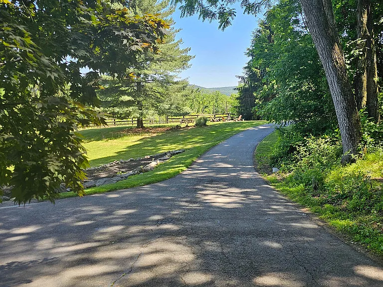 Sagle Rd — Photo 122