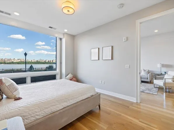 9 Somerset Lane image 22 of 46