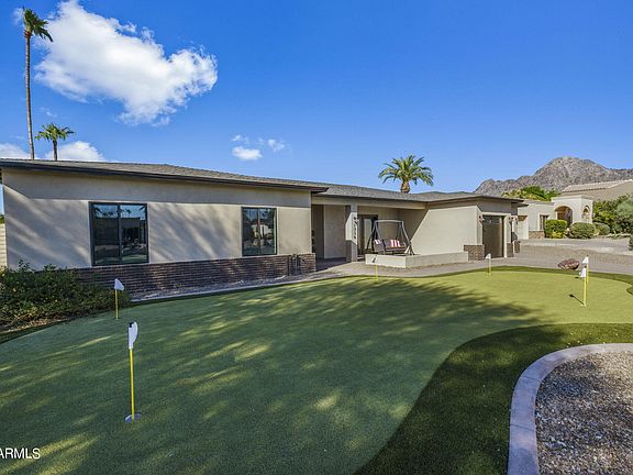 2nd image of 1716 E PALMAIRE Avenue