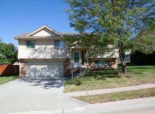 11212 Z St, Omaha, NE 68137