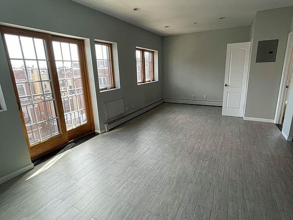 2nd image of 31-78 30th St #4
