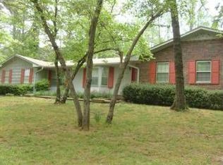 563 Camelot Cir NW, Calhoun, GA 30701